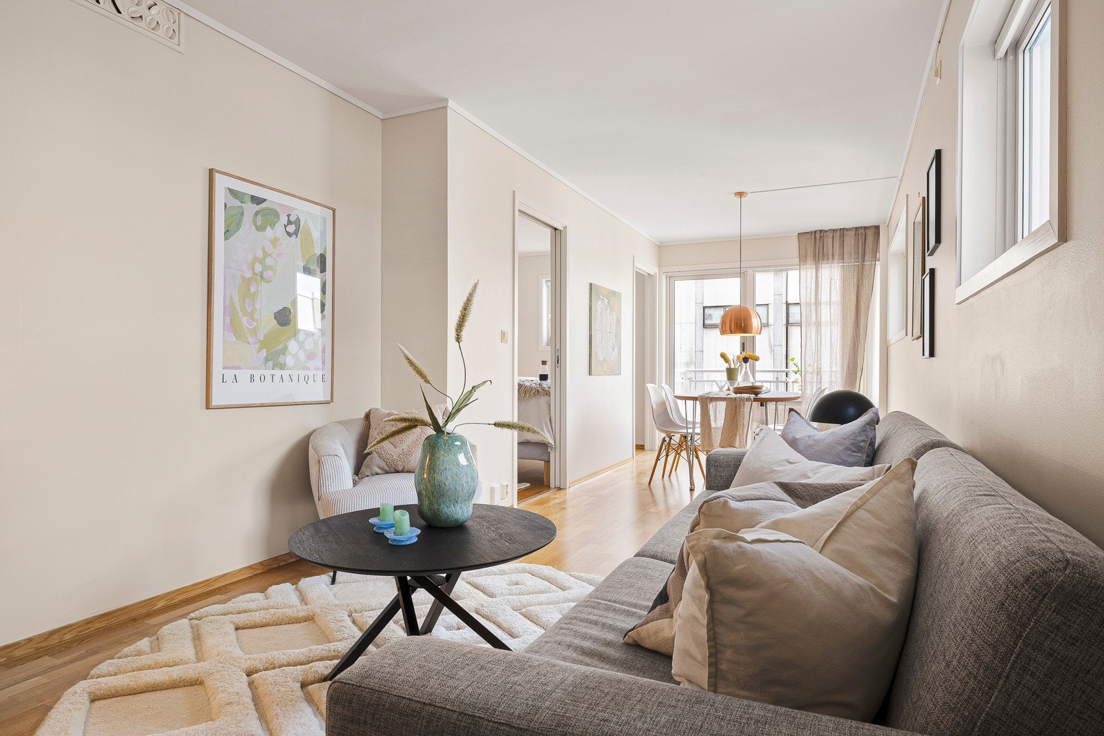 Det å bo i nyere bygg gir mange fordeler - F.eks. heis, etasjeskiller i betong og få bekymringer om store uforutsette kostnader Galleribilde