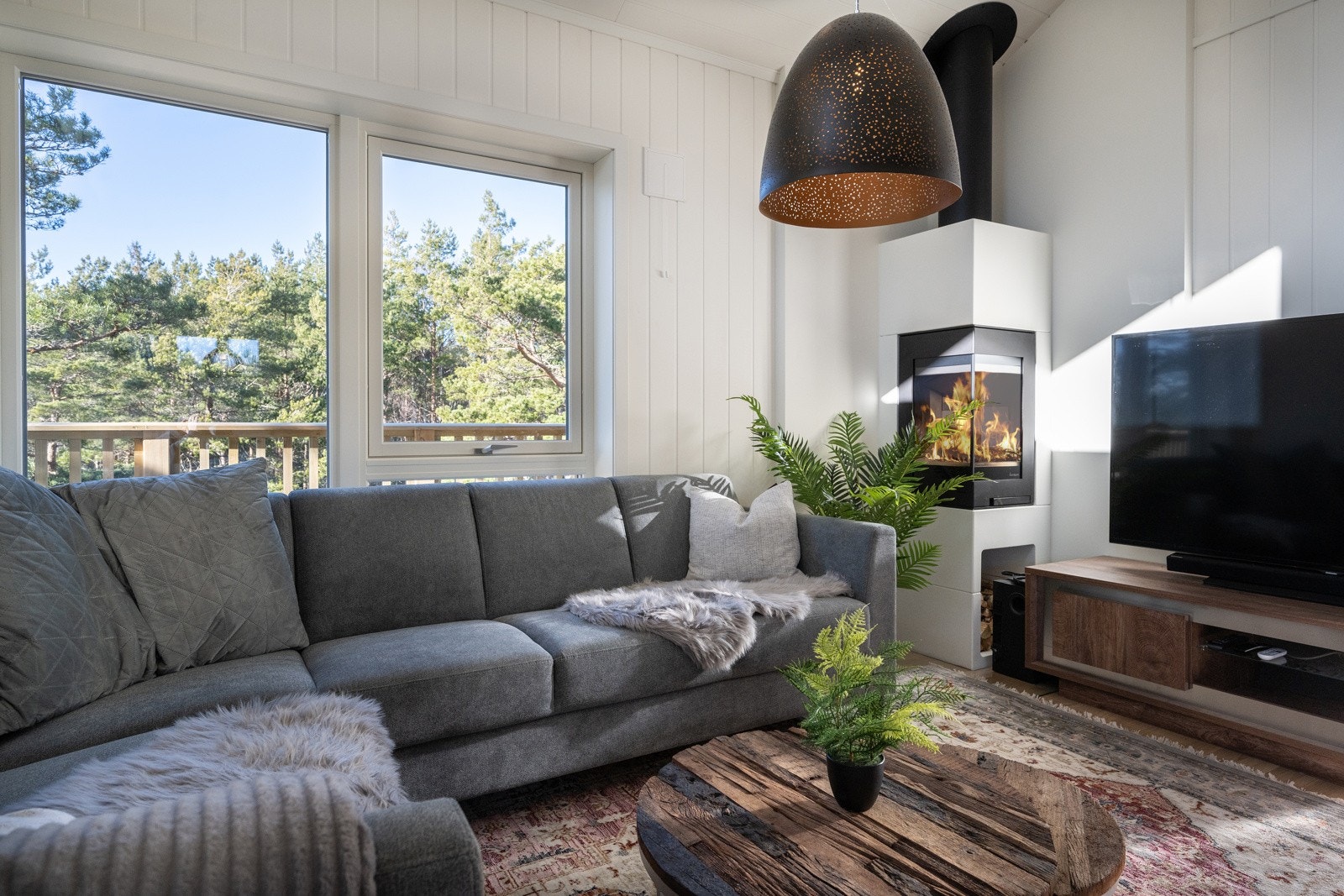 Stue - interiørbilder fra nabohytta (avvik må påregnes) Galleribilde