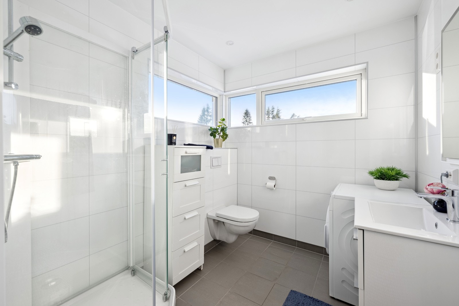 Bad/vaskerom i 1. etasje. Galleribilde