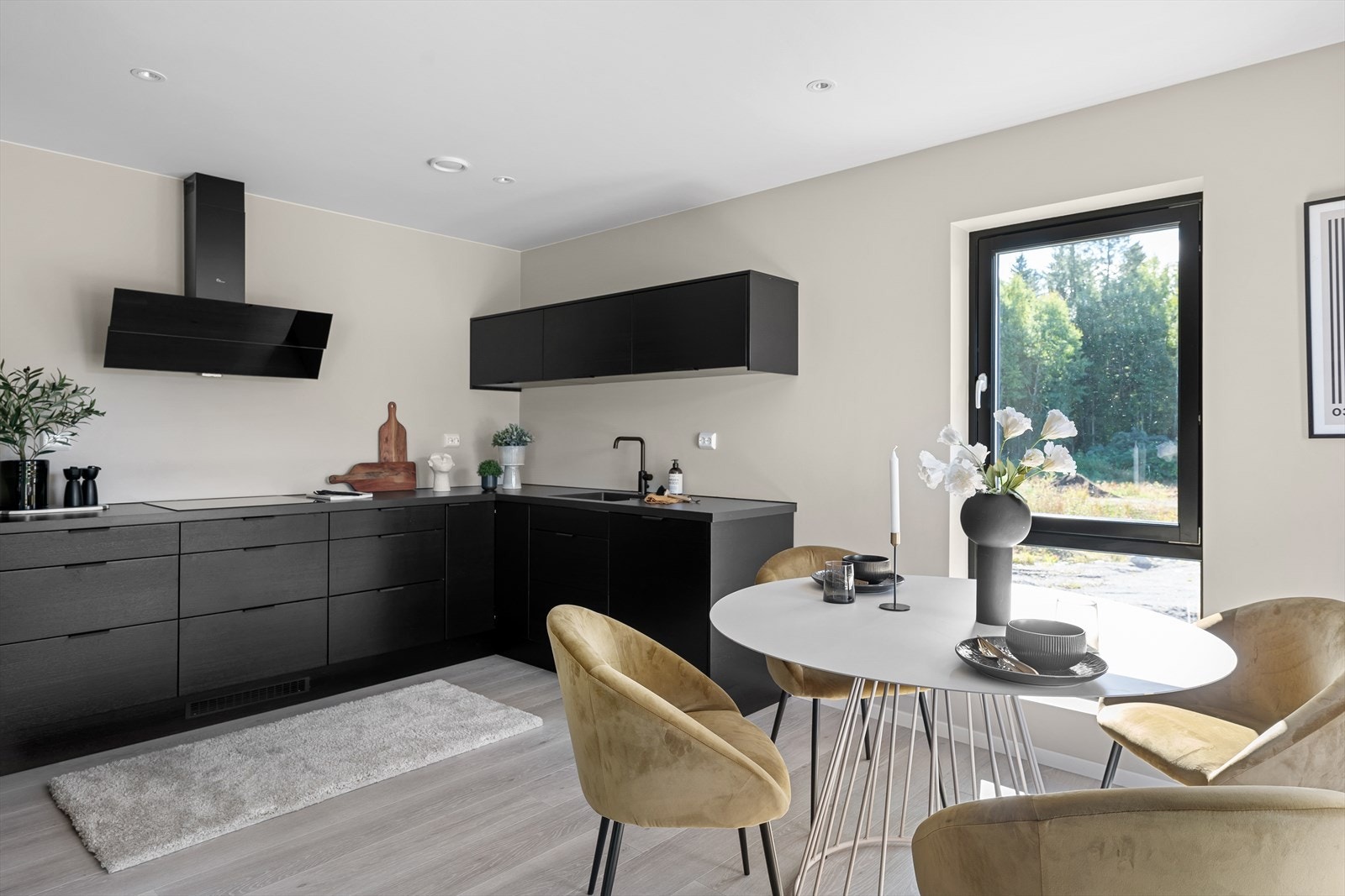 Velkommen til Smørblomstveien 16 - på Prestegårdskogen. Nyere bolig -bør sees! Presentert av Anita Heer, Aktiv Mysen og Rakkestad. Galleribilde