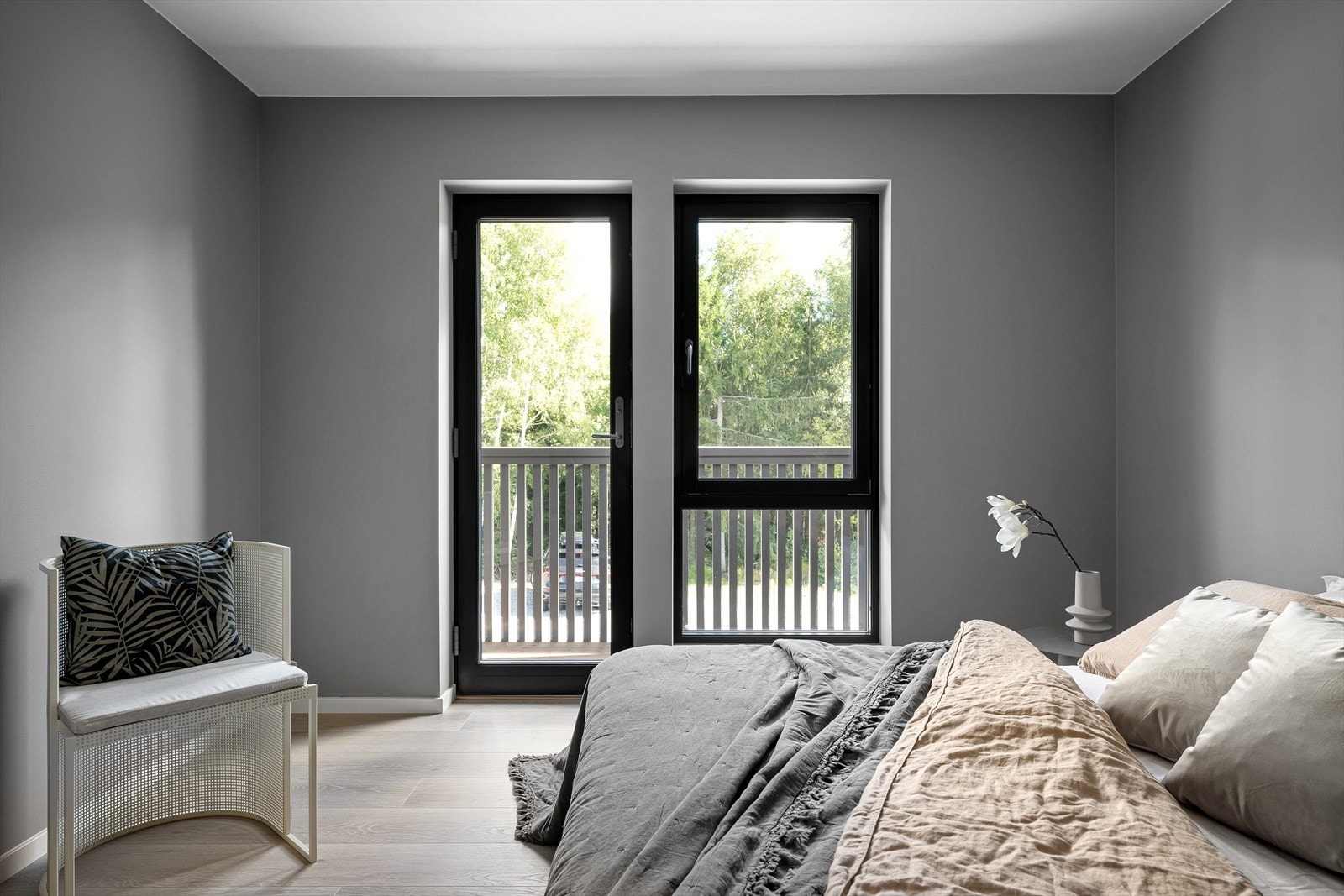 Soverom nr. 2 med utgang til balkong. Galleribilde