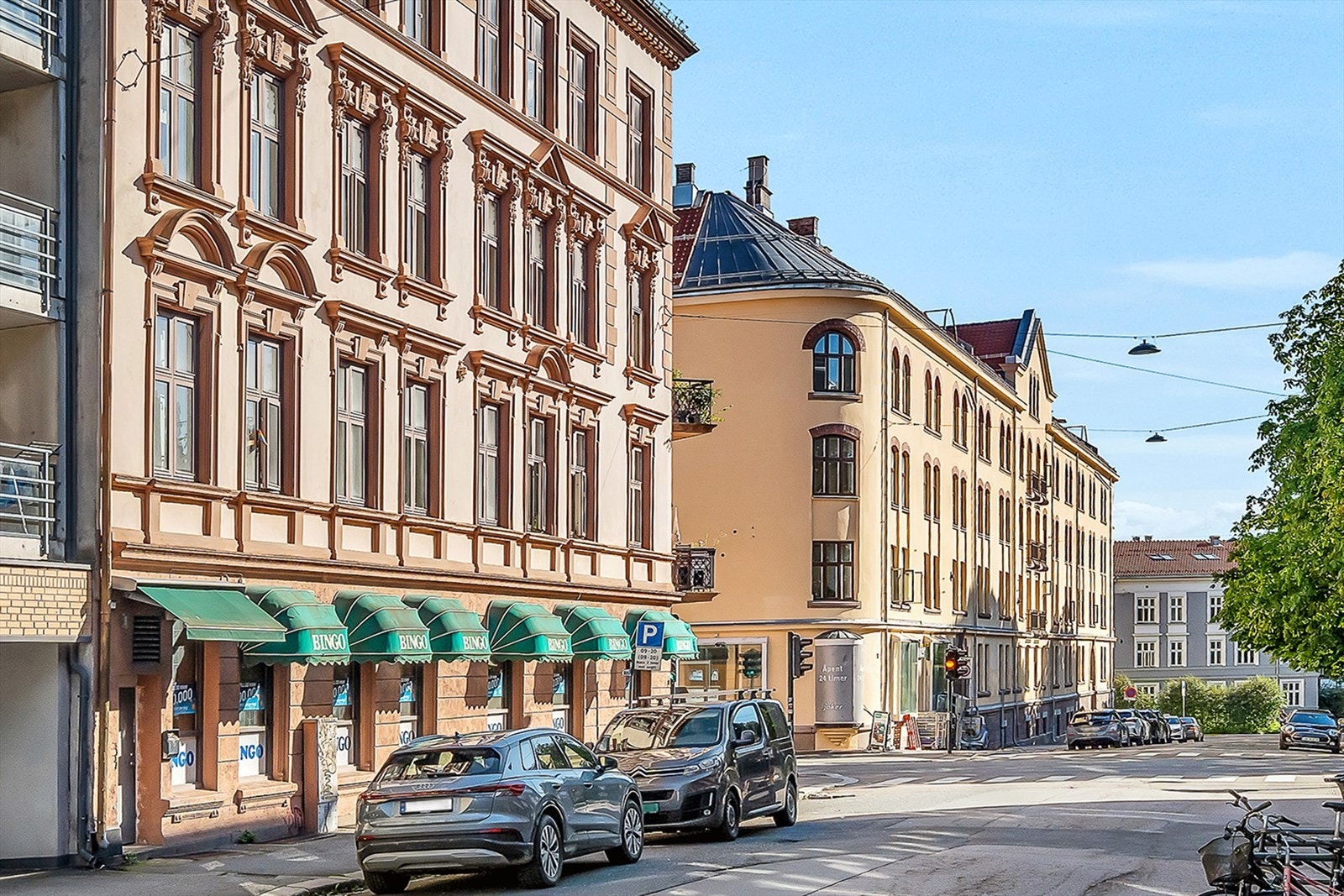 Meget godt kollektivtrafikktilbud med flere bussruter til sentrum og øvrige bydeler Galleribilde