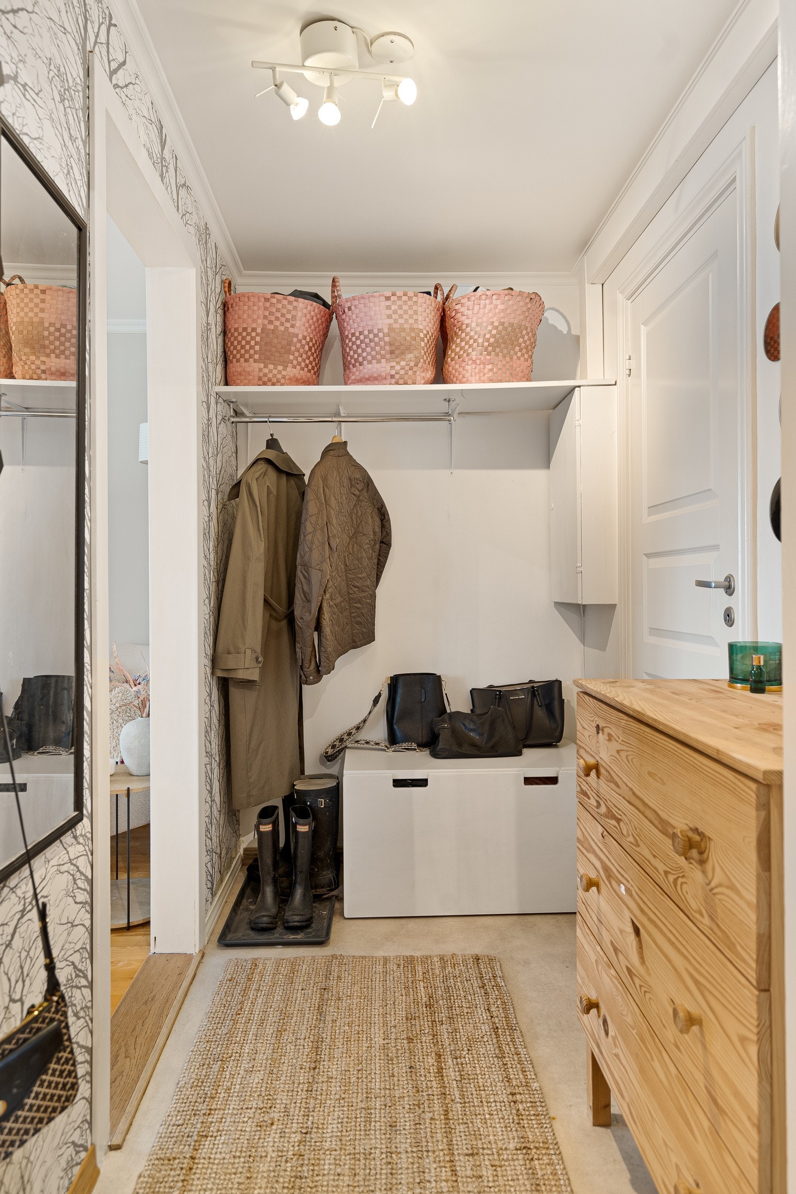 Garderoberom Galleribilde