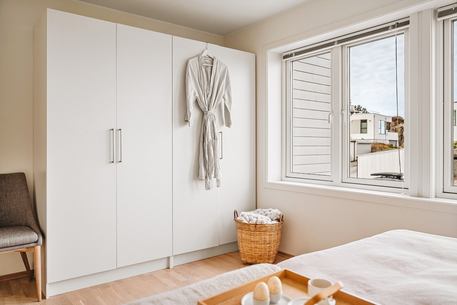 Merk den den gode plassen til garderobeoppbevaring! Galleribilde