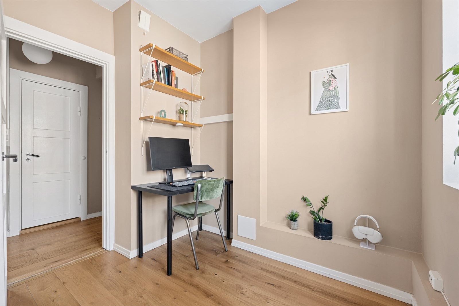 Her er det i tillegg plass til hjemmekontor løsning Galleribilde