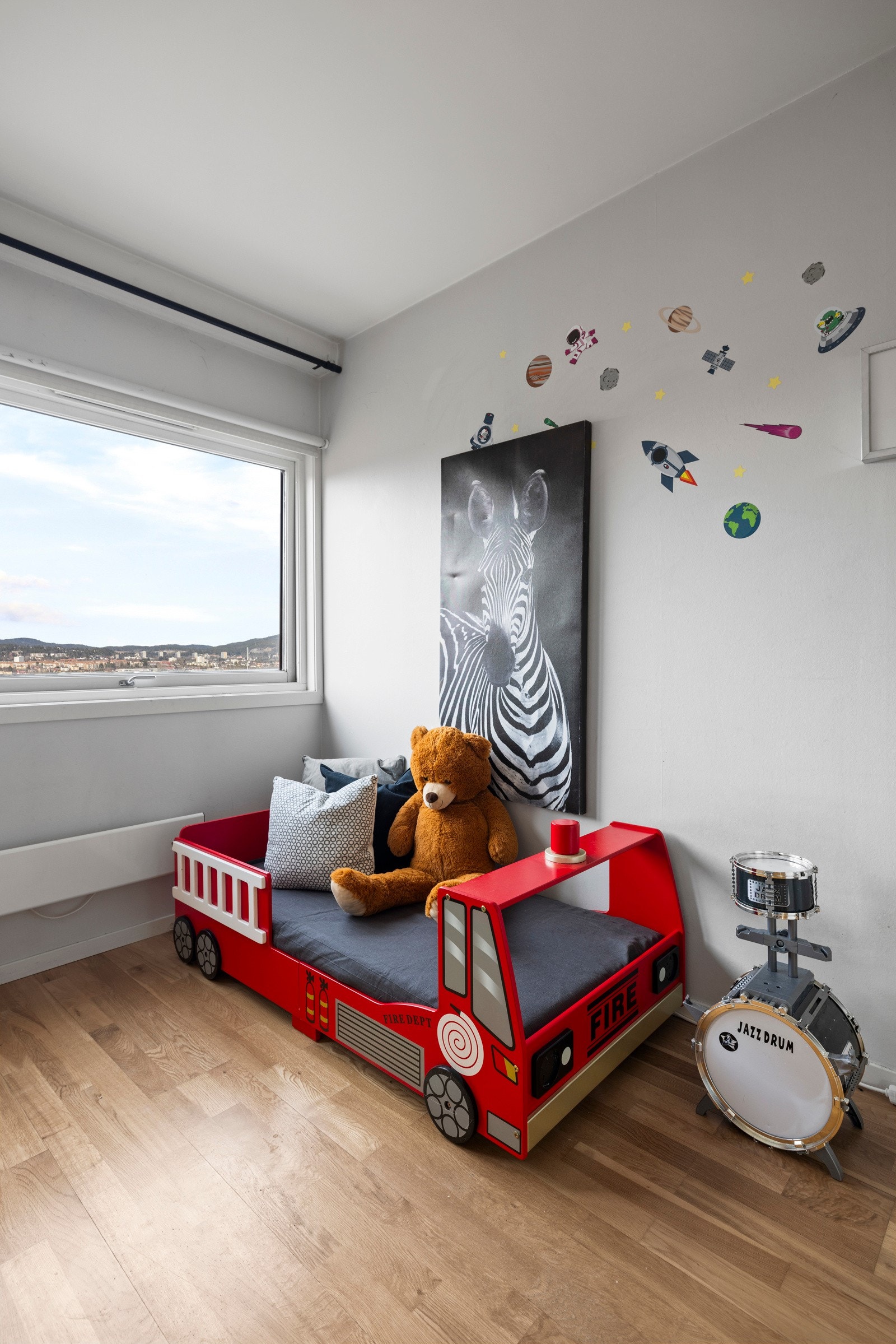 Her er det plass til seng og diverse møblement Galleribilde