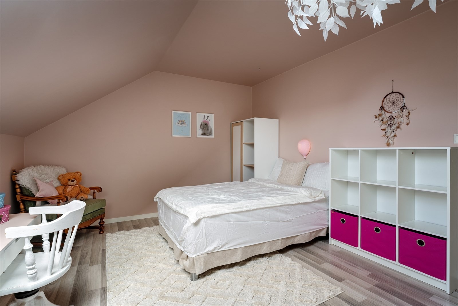 - Soverom 3 måler 13,8m² (ikke godkjent for varig opphold iht. byggetegninger) - Galleribilde