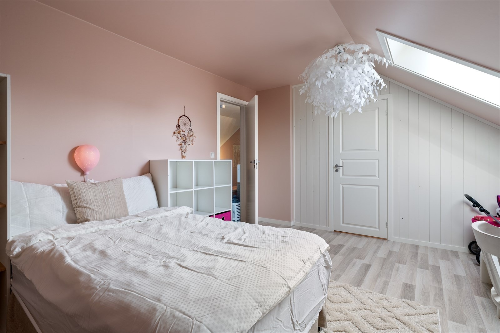 - Merk videre tilkomst til bod på 5,5m² - Galleribilde