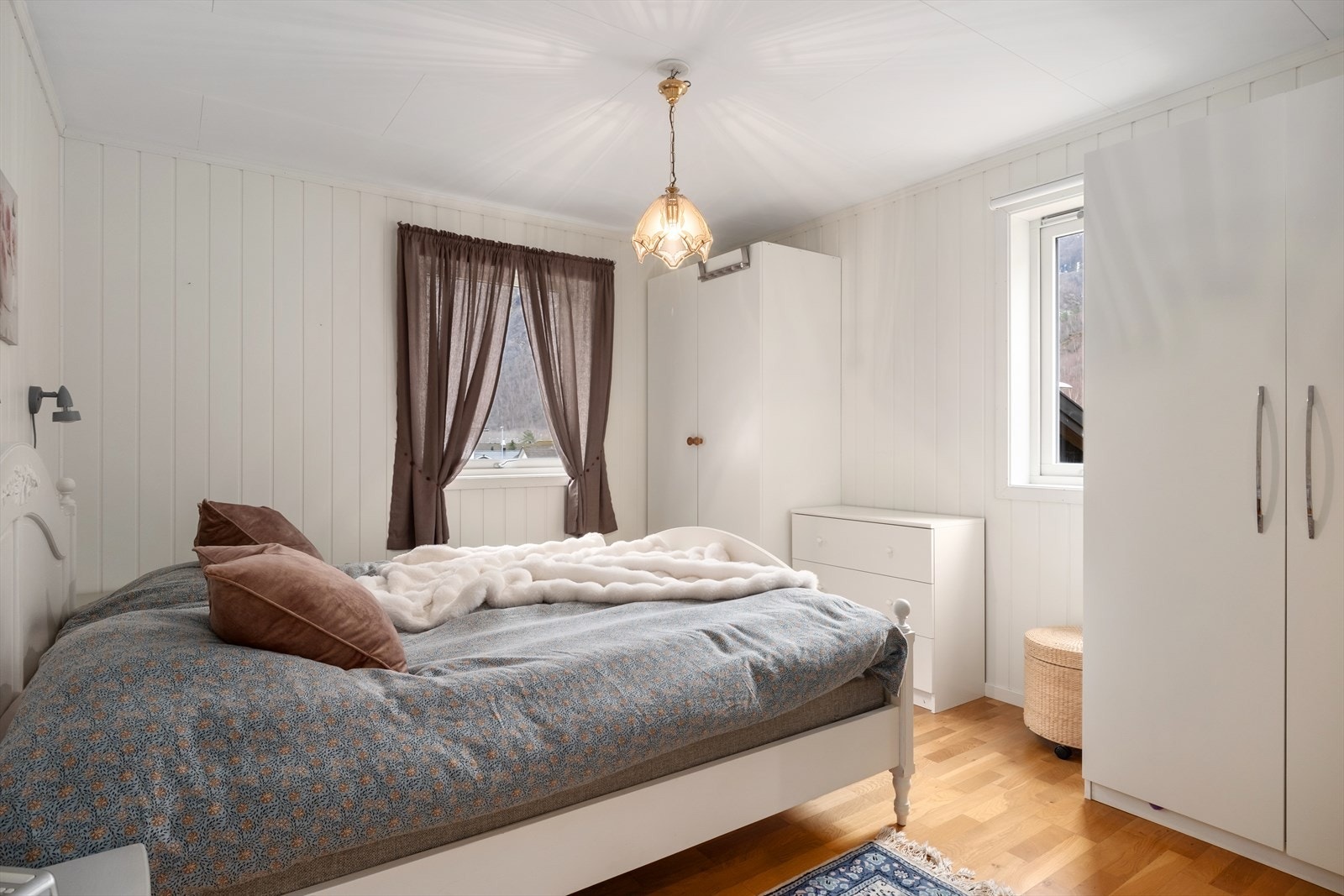 - I hovudetasjen er det to soverom av god størrelse - Galleribilde