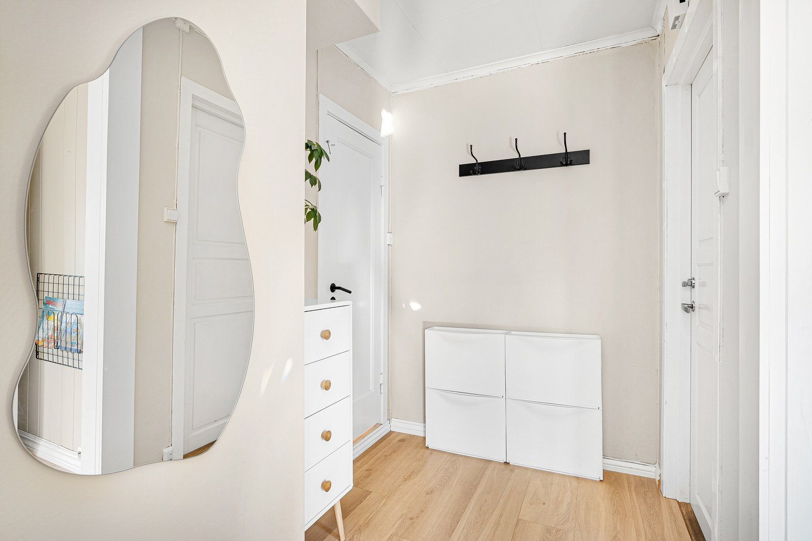 - Velkommen inn | Innbydende gang med behagelige fargevalg - Galleribilde