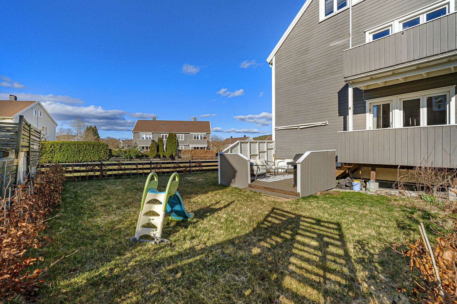 - Flott hagedel med flotte solforhold - Galleribilde