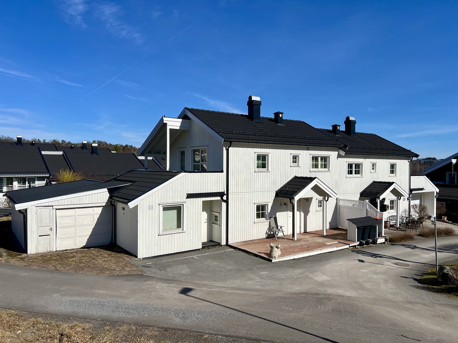 Velkommen til Gunnar Reiss-Andersens gate 131 - Innholdsrikt rekkehus med flere uteplasser og hage Galleribilde