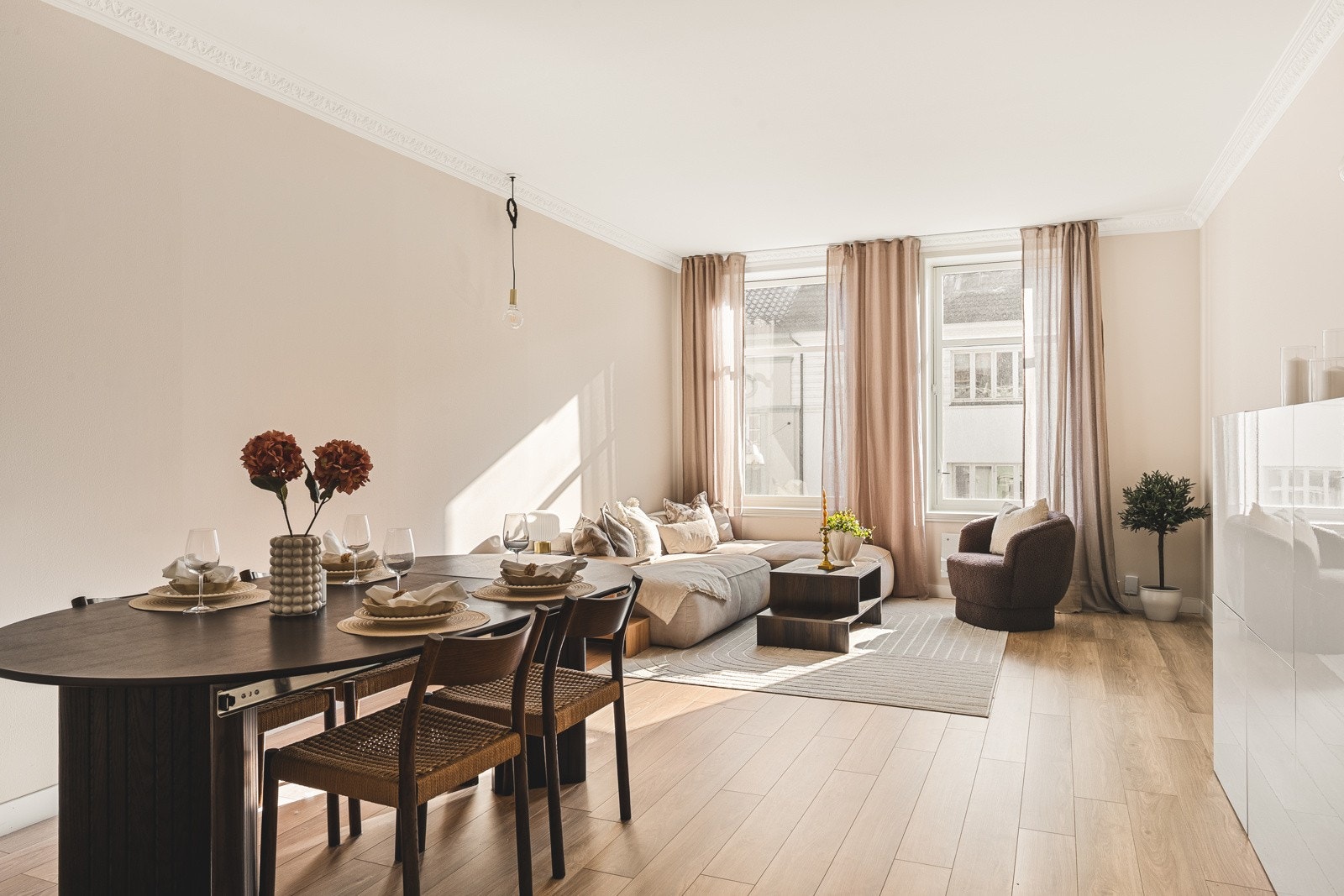 Velkommen til denne nydelige leiligheten i Welhavens gate 54! Galleribilde