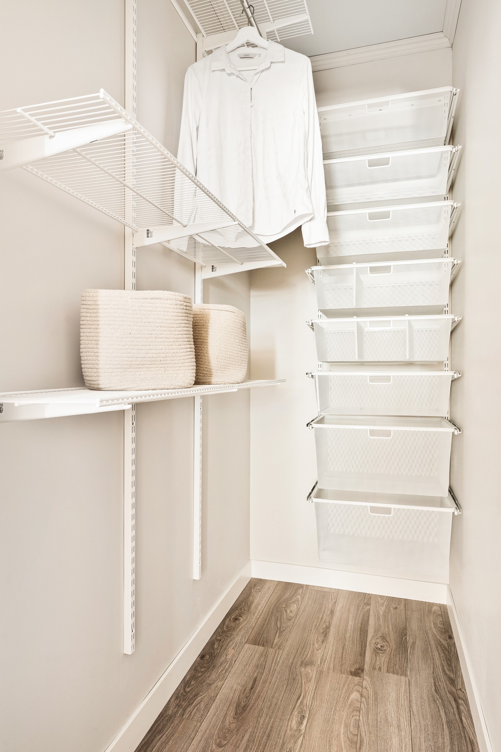 Det er god oppbevaringsplass i en innvendig bod. Galleribilde