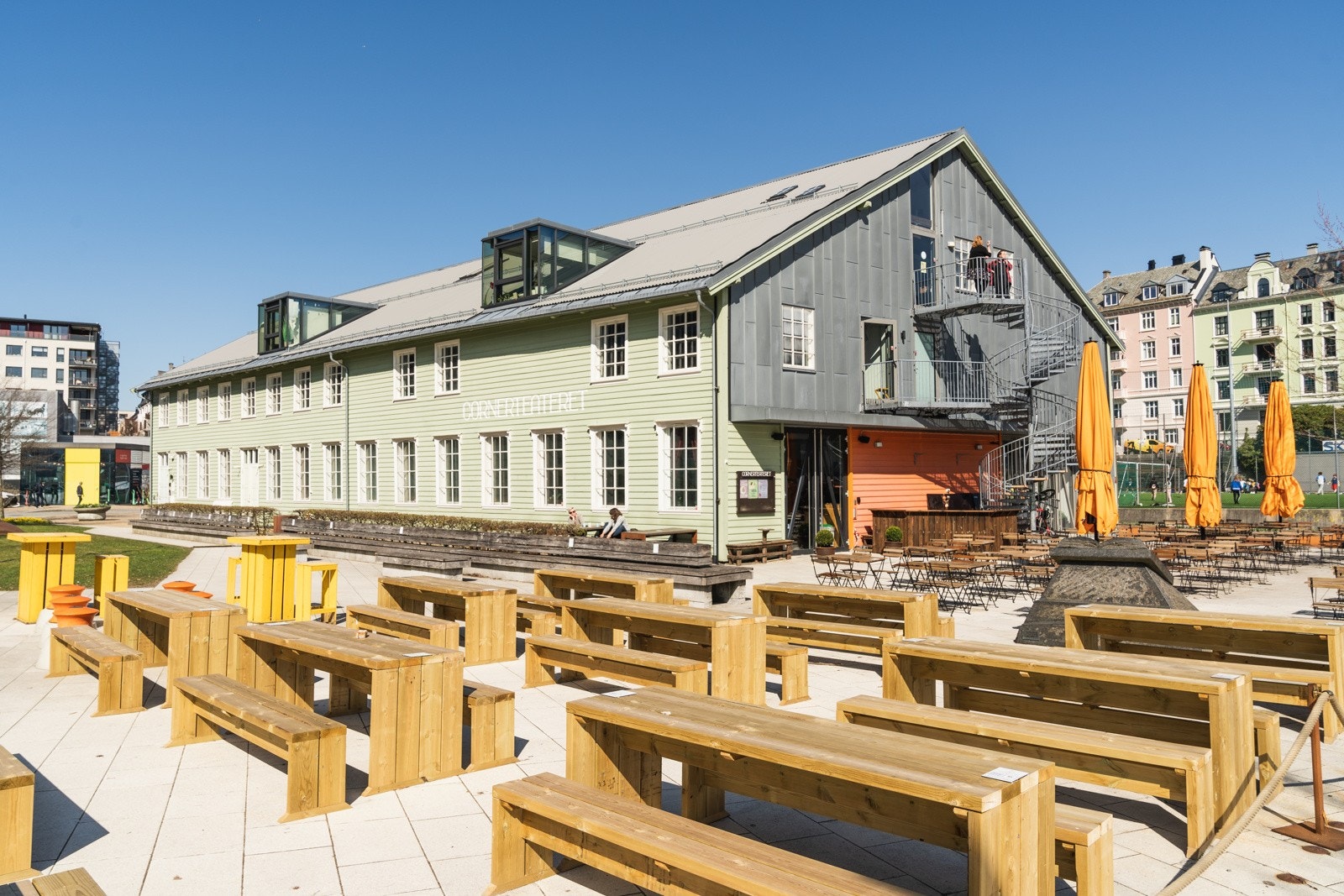 Nærområde - Cornerteateret. Galleribilde