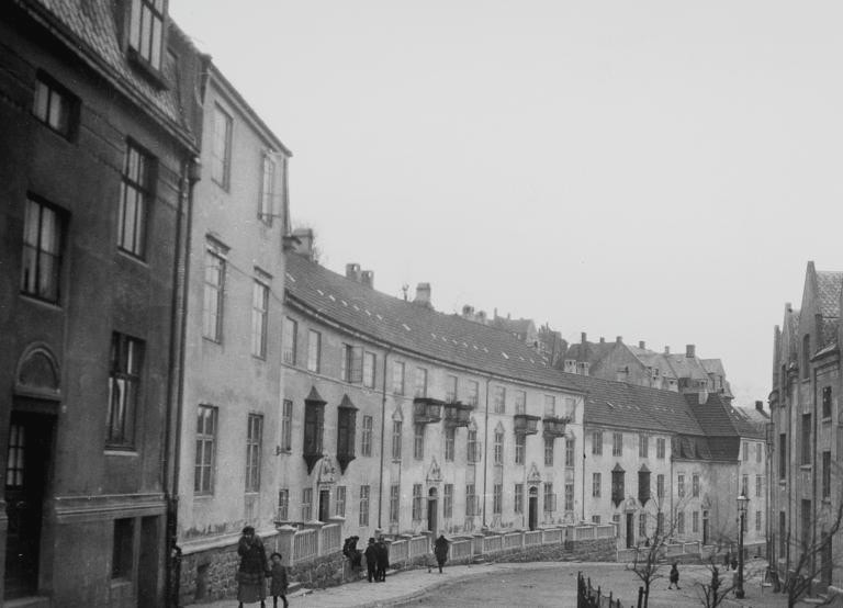 - Fotografi fra 1925 (Hentet fra: https://marcus.uib.no/instance/photograph/ubb-bs-ok-04204-001.html) - Galleribilde