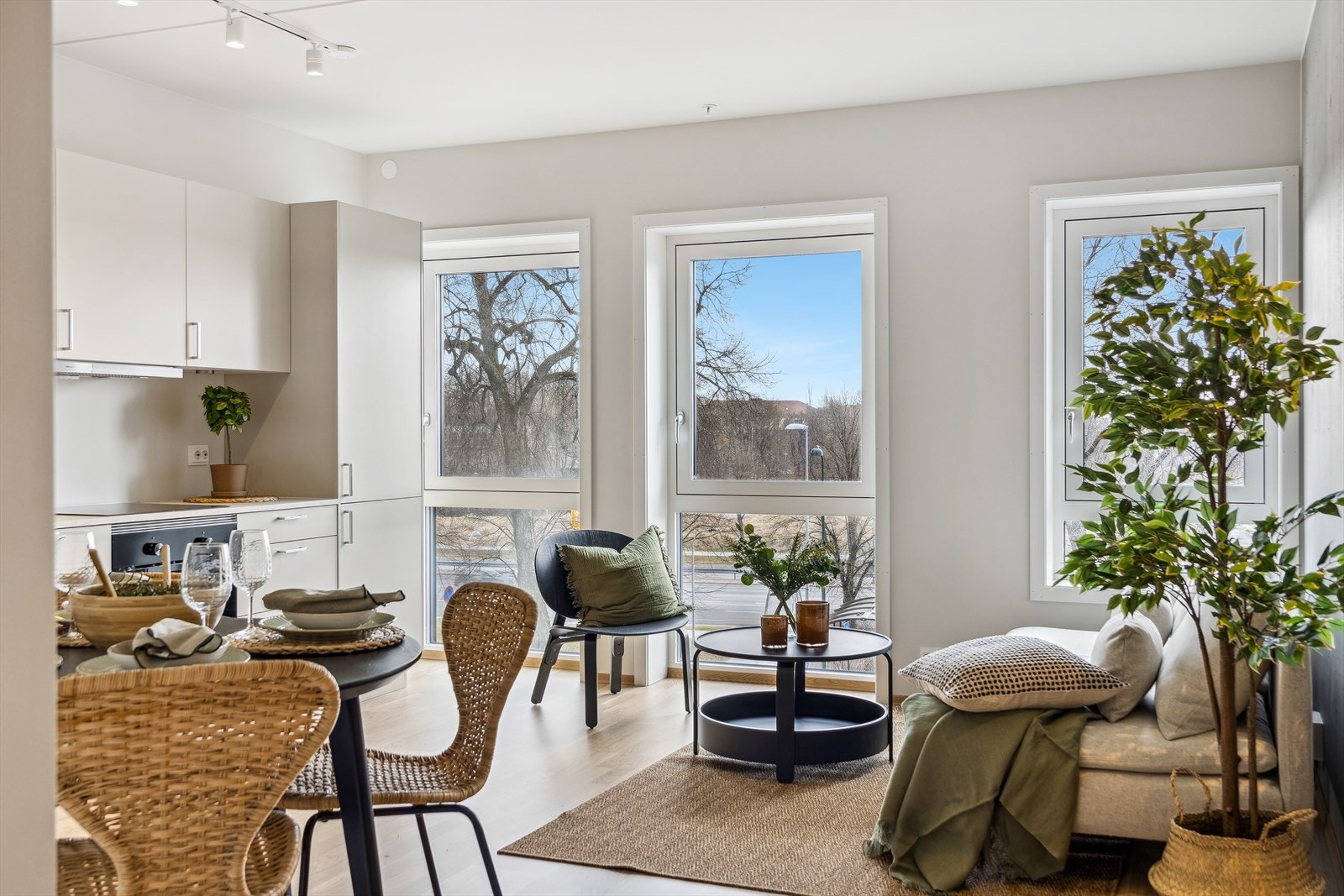 Stuen er godt utnyttet og har plass til flere soner Galleribilde