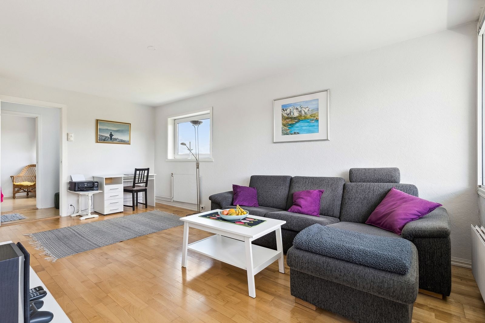 Romslig stue Galleribilde