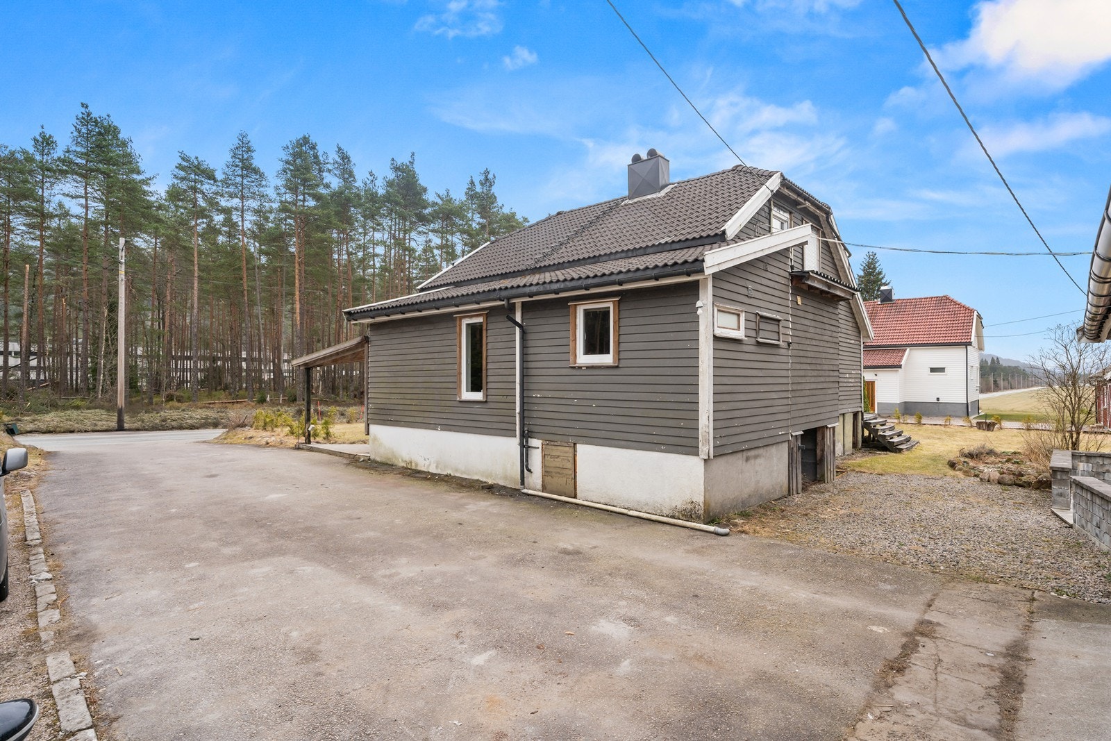 Tunet sett fra garasjen Galleribilde