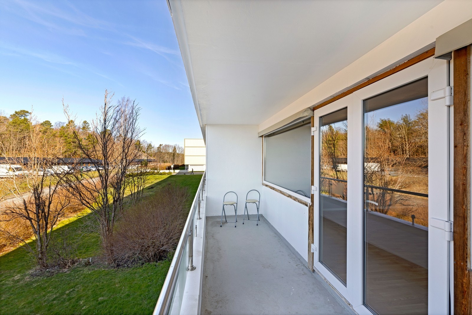 Balkong med ettermiddag/kveldssol Galleribilde