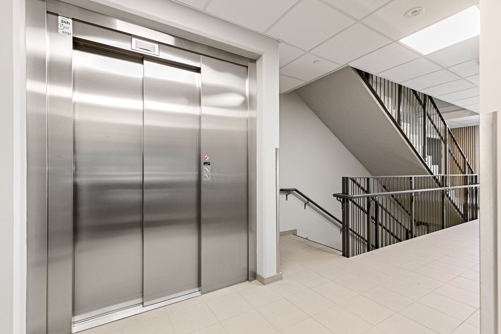 Ta heisen ned til parkeringskjelleren og gå tørrskodd til bilen. Galleribilde