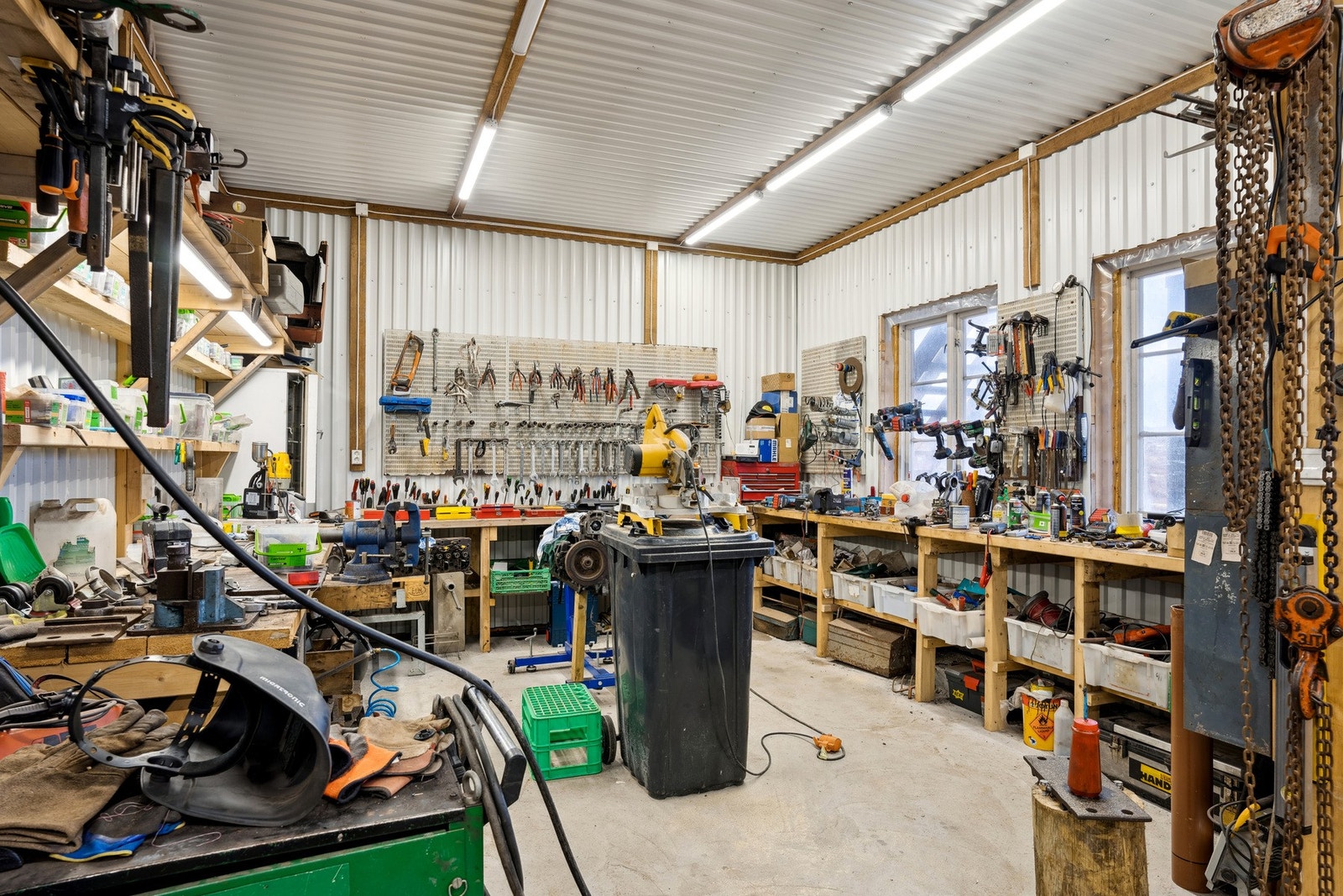 Verksted. Det er benyttet ledlys overalt Galleribilde