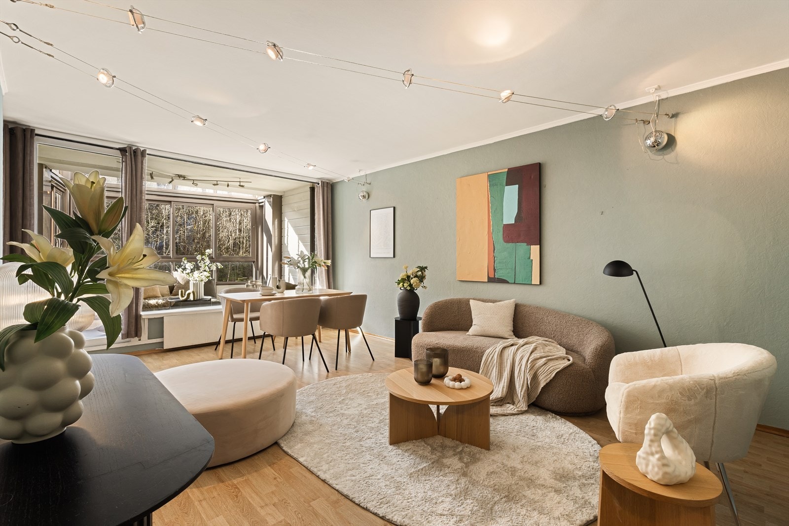 En 2-roms toppleilighet rett ved Vestkanten Storsenter! Galleribilde