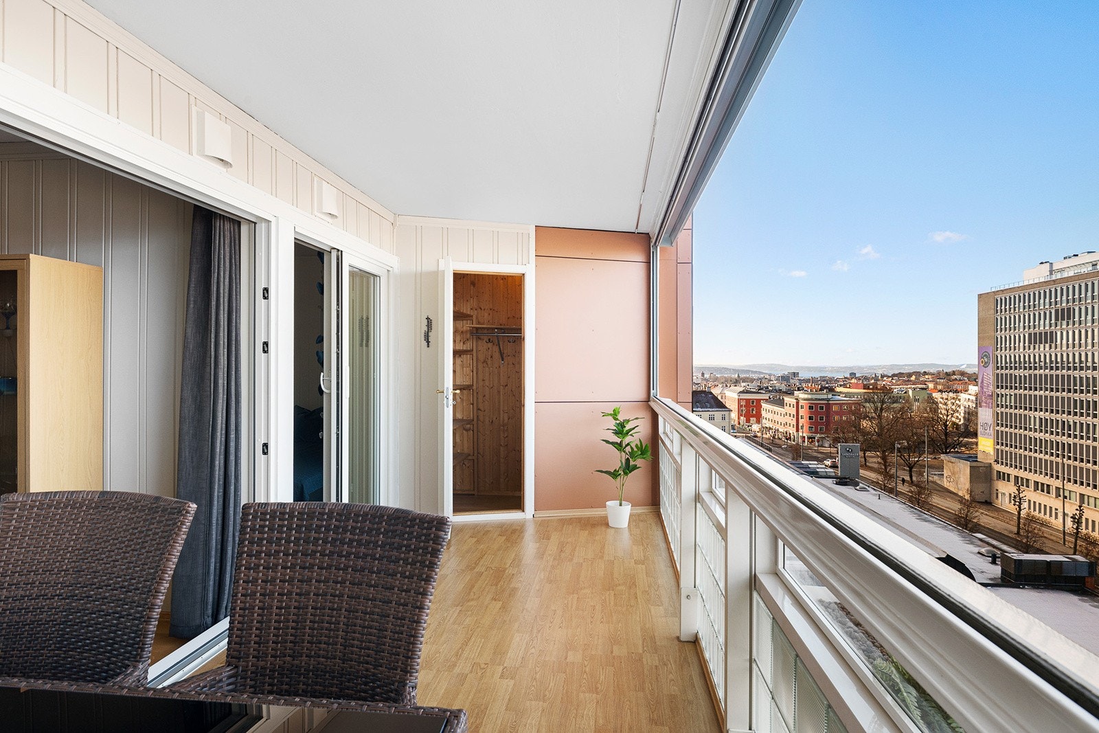 Balkong ca 12 kvm Galleribilde