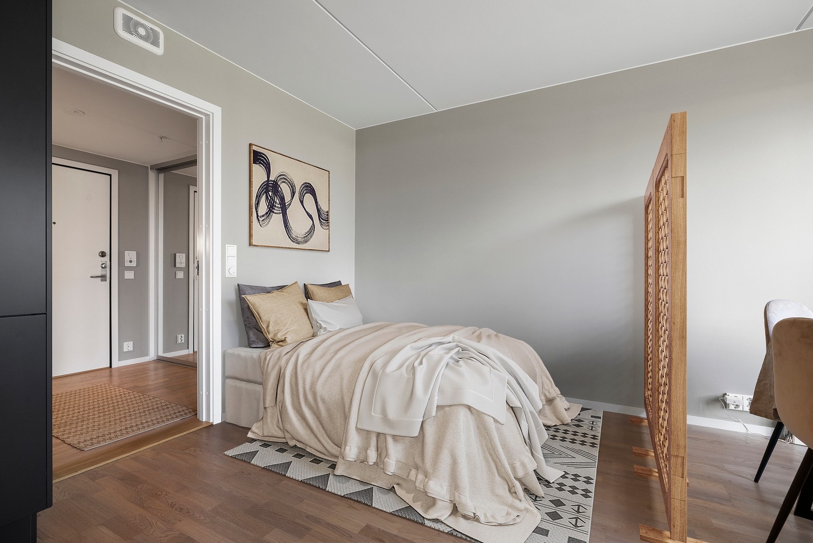 Plass til dobbeltseng og evt. etablering av sovealkove. Galleribilde