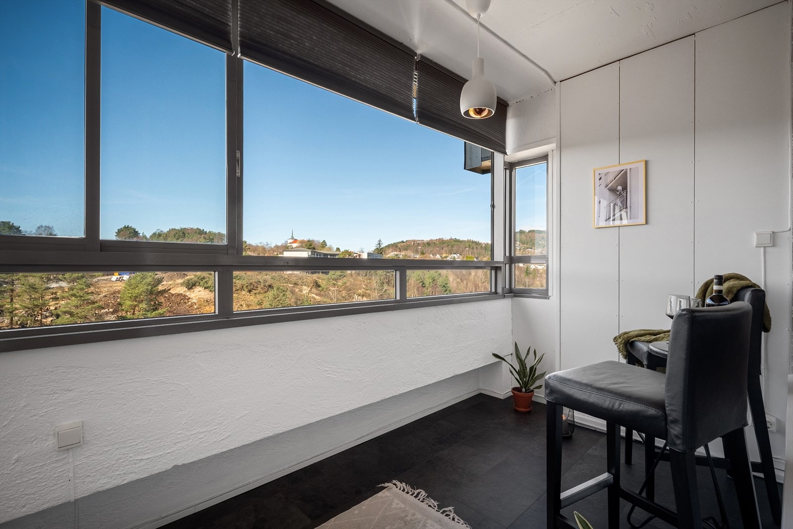 Herfra kan du nyte gode sol- og utsiktsforold! Galleribilde