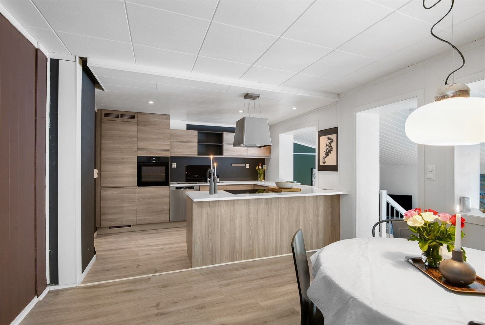 Kjøkkeninnredning fra Strai innsatt i 2016 Galleribilde