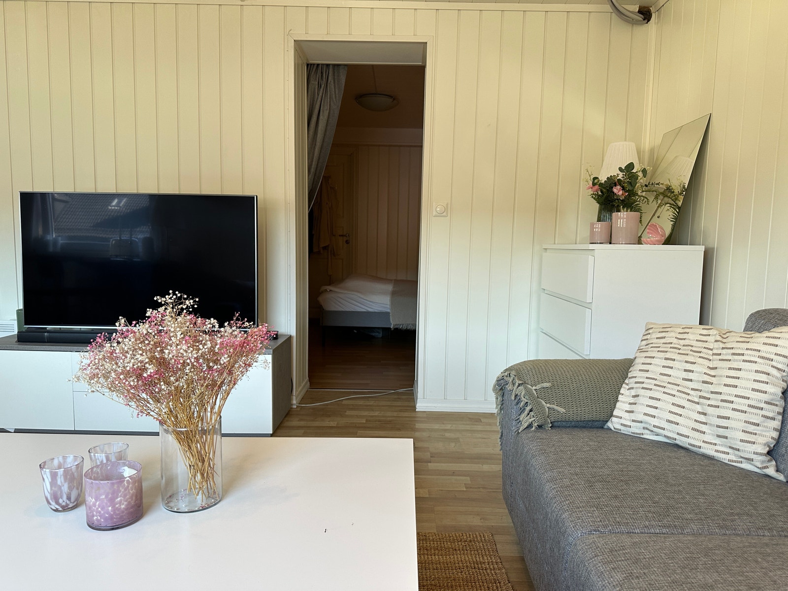 Mot sovealkove Galleribilde