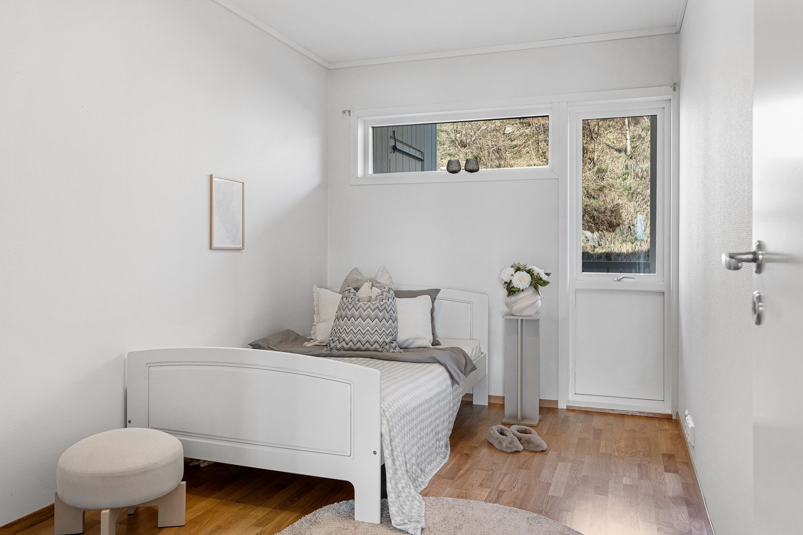 Soverom nr. 2 passer ypperlig som barnerom, gjesterom eller hjemmekontor Galleribilde