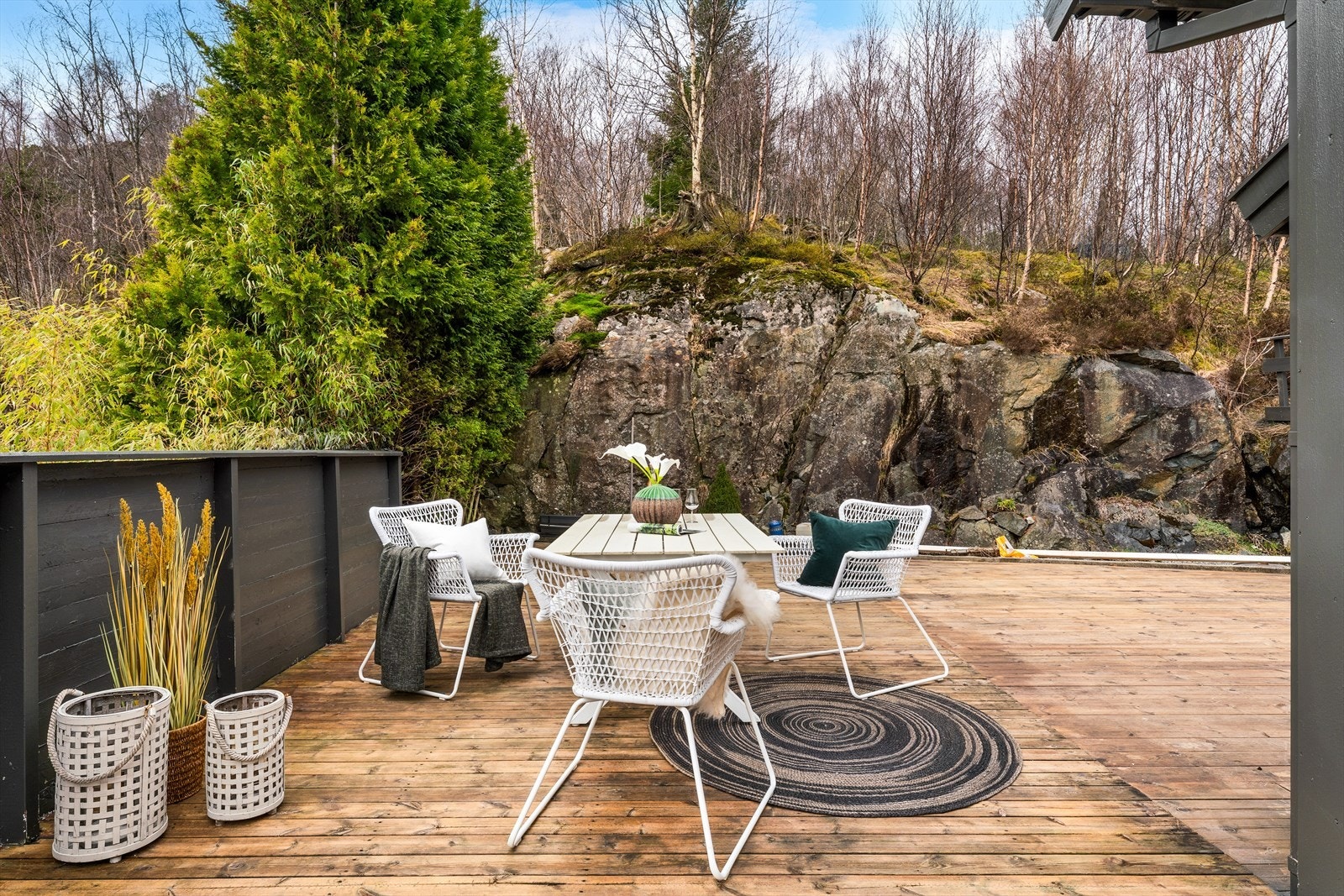 - En flott halvpart av tomannsbolig i rolige, tilbaketrukne omgivelser på Askøy - Galleribilde