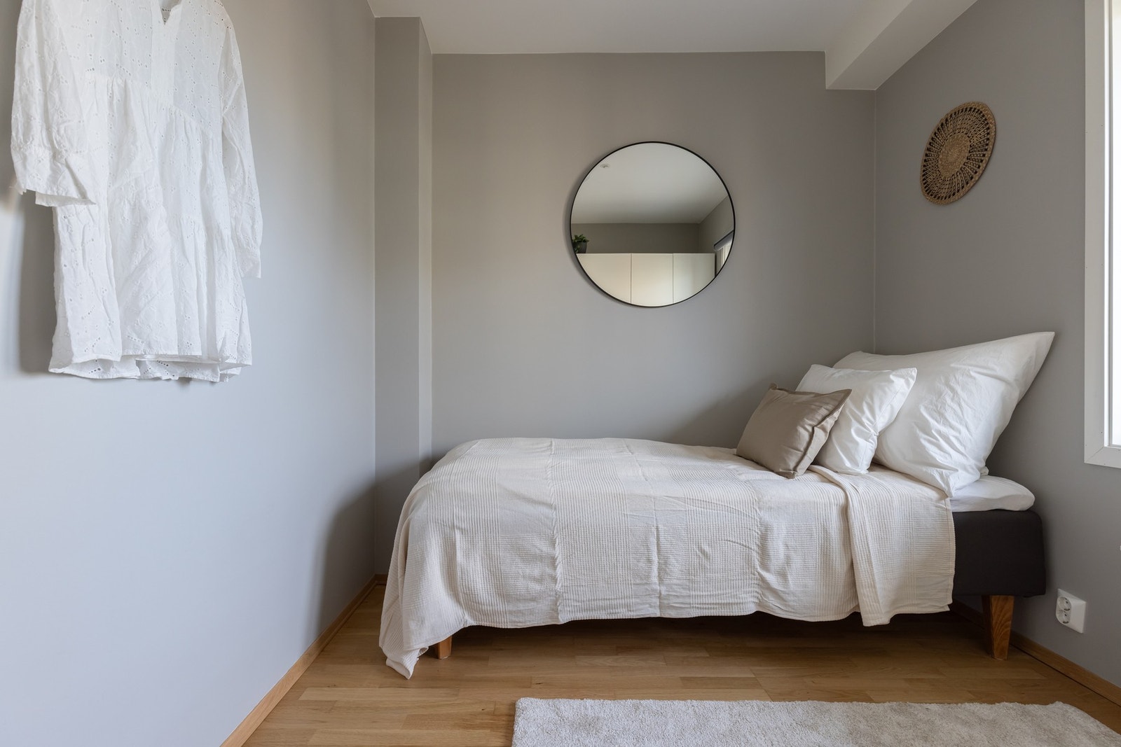 Rommet er perfekt som barnerom, garderobe, gjesterom og/eller kontor. Galleribilde