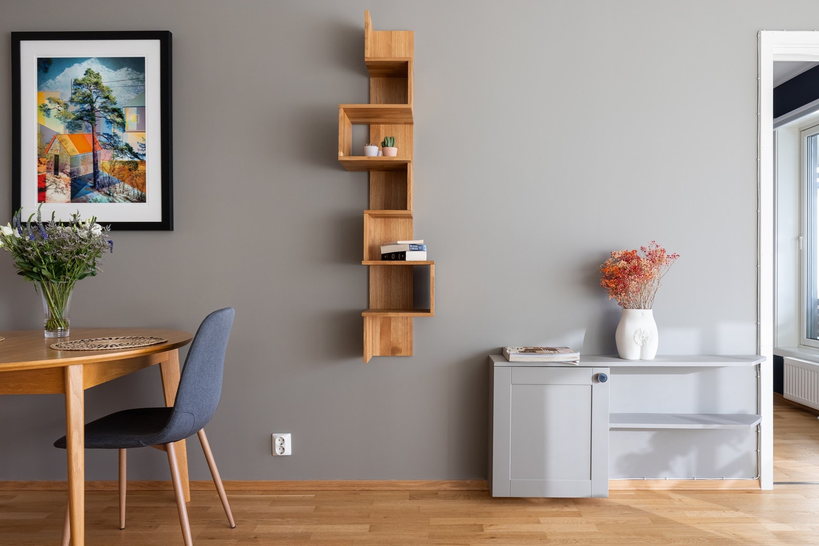 Det er også fin plass for spisebord. Galleribilde