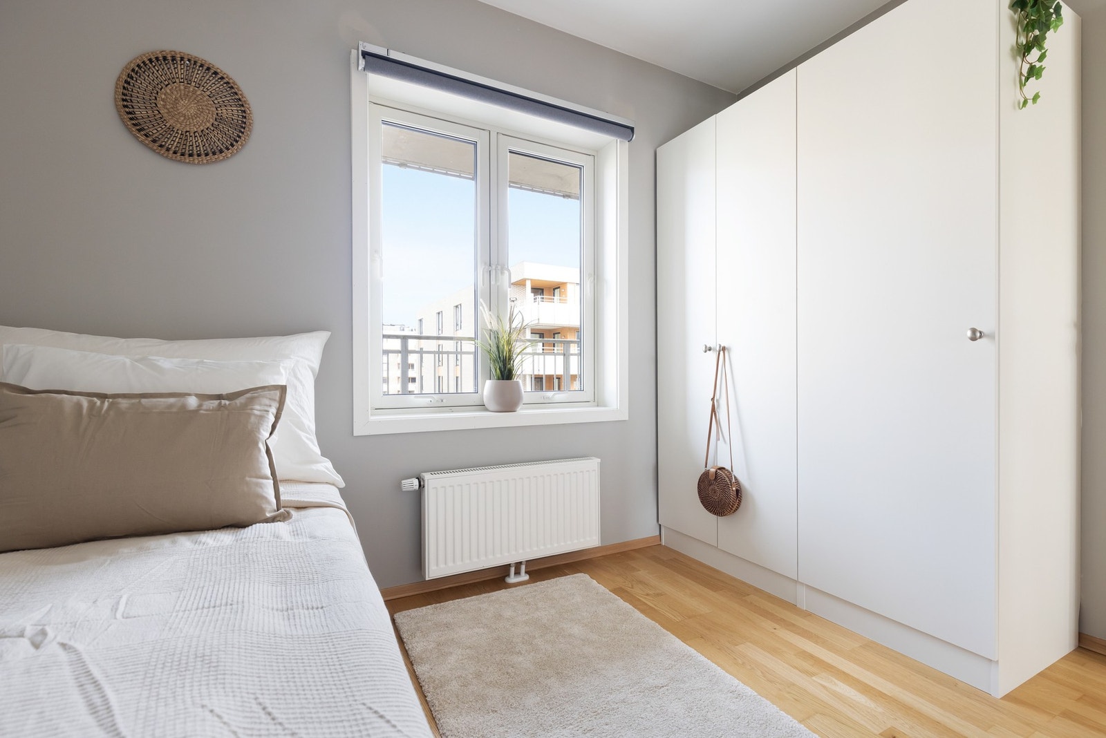 Garderobeskapet blir stående. Galleribilde