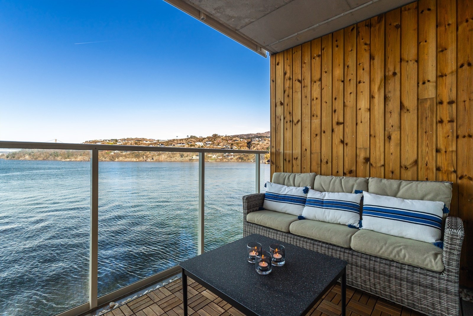 Balkongen måler hele 13,3 m². Galleribilde