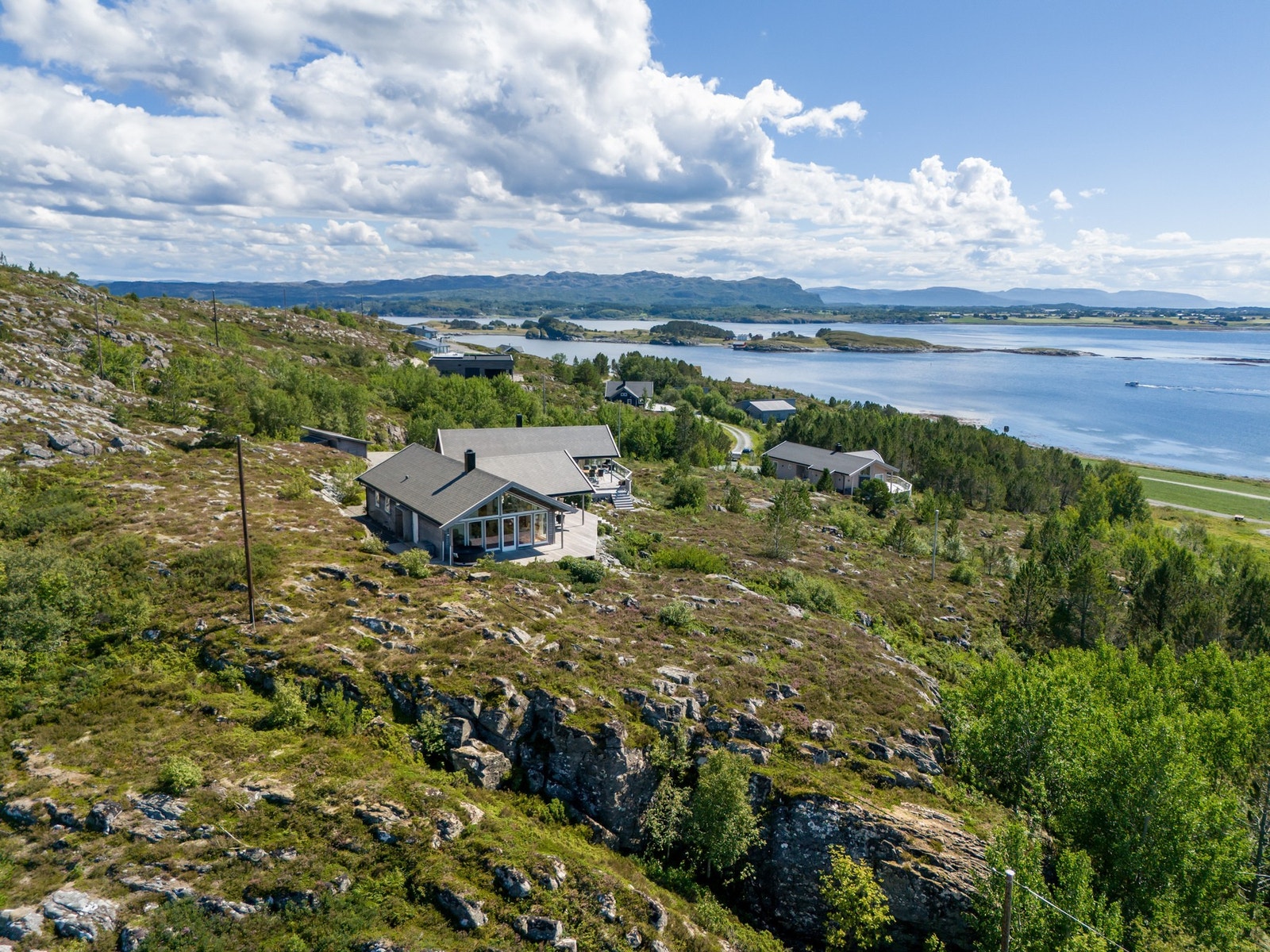 Velkommen til Tønnølstrandveien 27A & B! Galleribilde