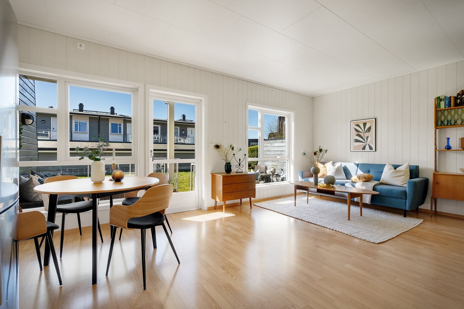 - Leiligheten har et areal på 61 m² og inneholder: entré/gang, to soverom, bad, bod og stue/kjøkken - Galleribilde