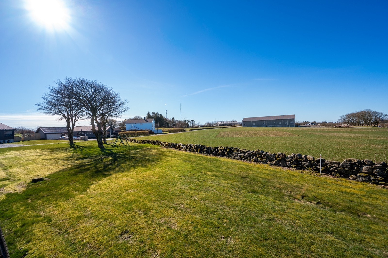 Her bor du i landlige og fredelige omgivelser! Galleribilde