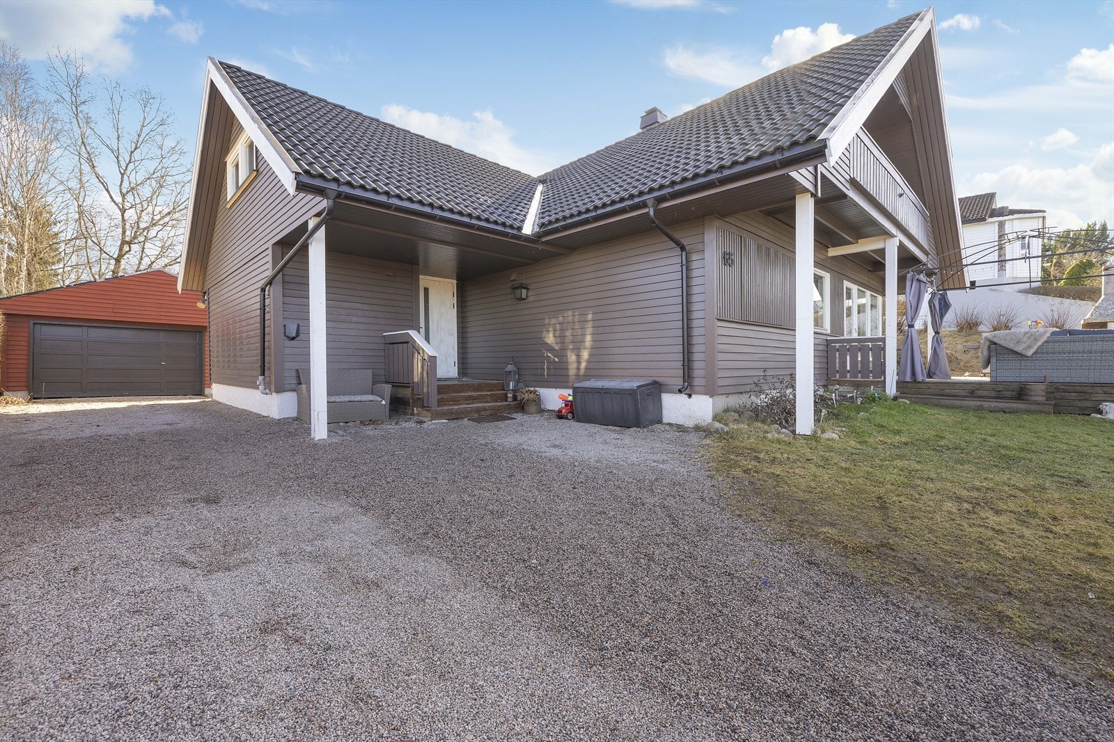 Nærhet til fine turmuligheter og sjøen Galleribilde