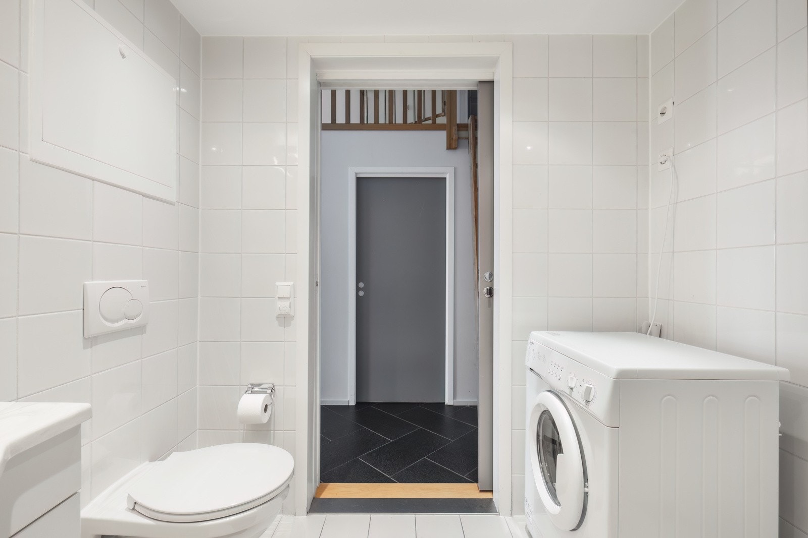 Arealeffektivt med plass til vaskemaskin. Galleribilde