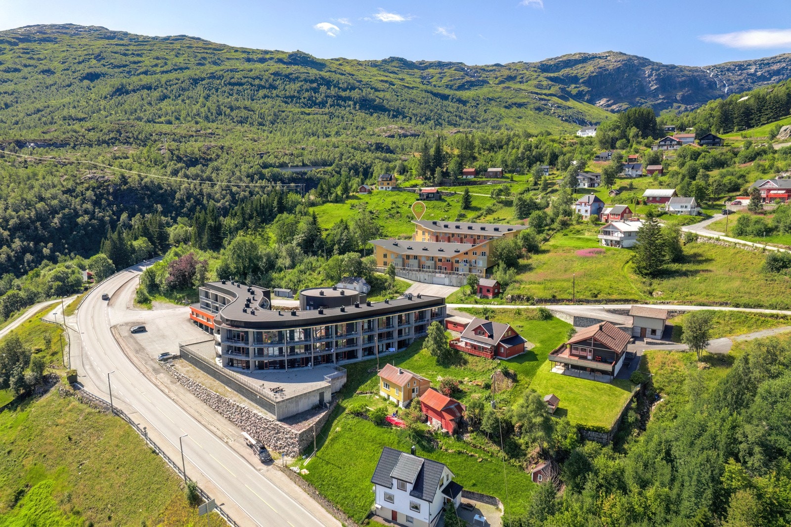 Minutter å kjøre til Røldal skisenter. Galleribilde