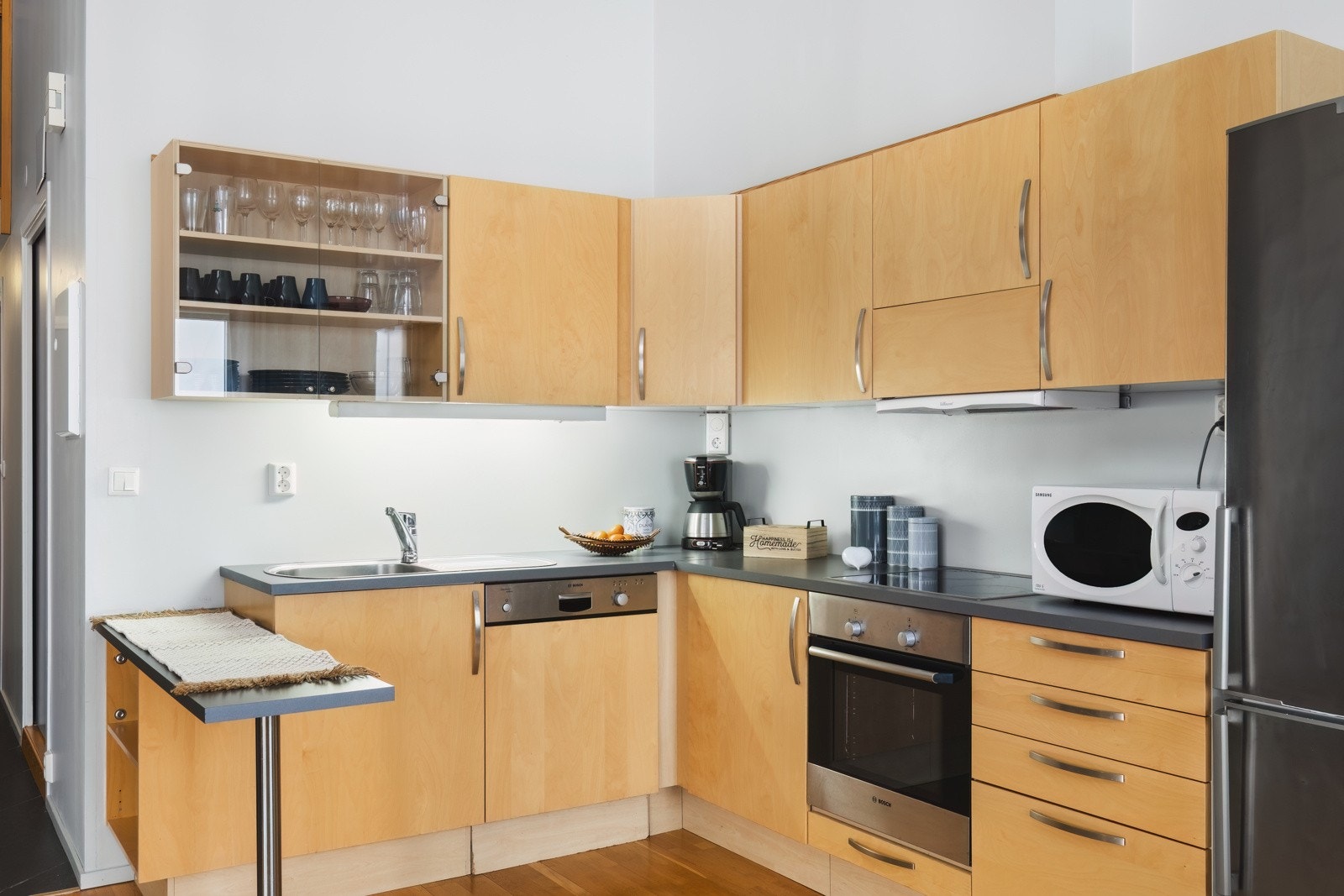 Samtidig som man har nok benkeplass til å lage mat på. Galleribilde