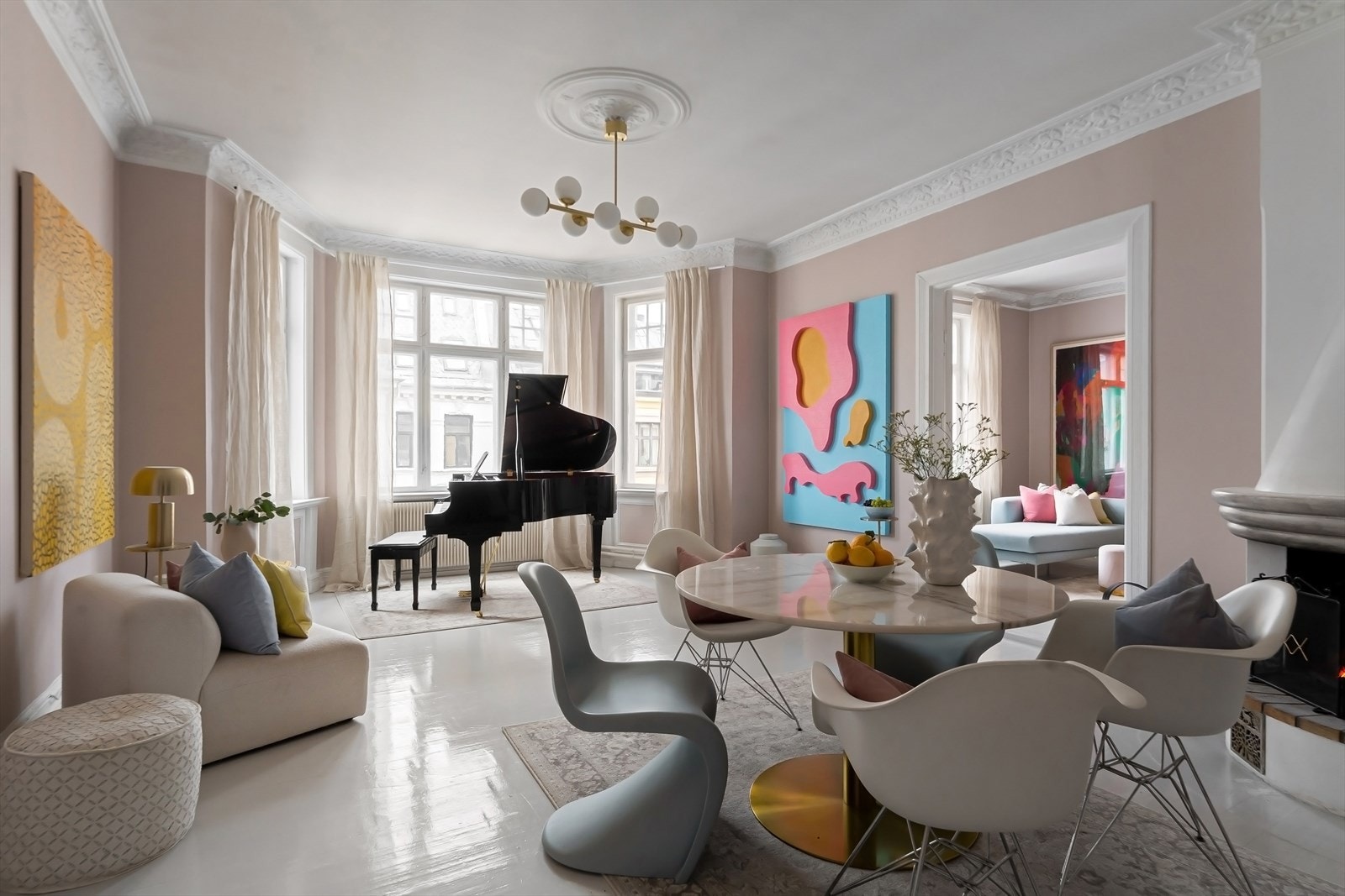 Velkommen til Løvenskiolds gate 3B, presentert av Marius Kristoffersen ved Nordvik Bygdøy Allè Galleribilde