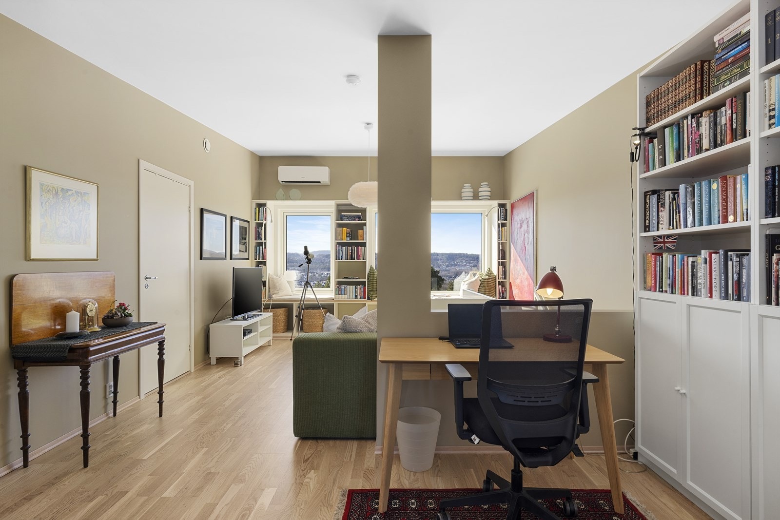 Stue 2.etasje Galleribilde