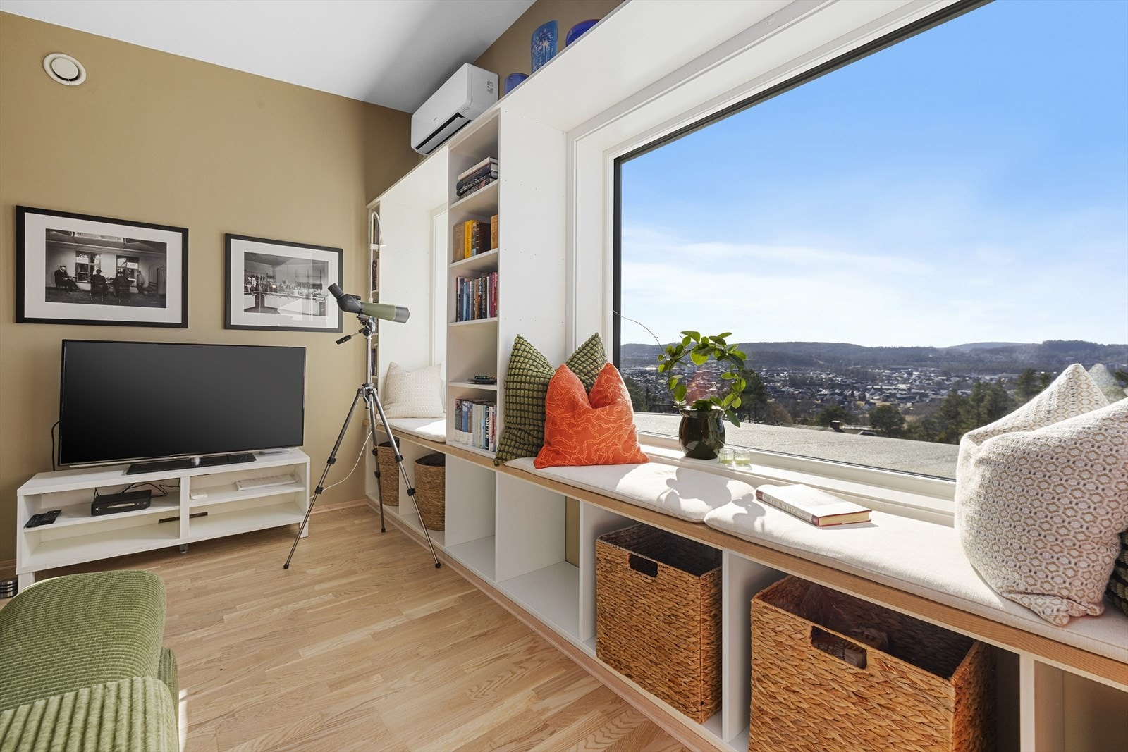 Stue 2.etasje Galleribilde