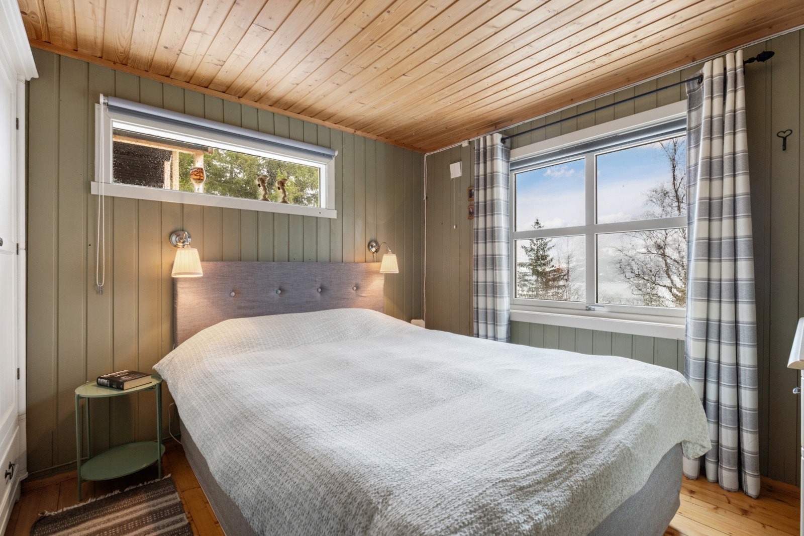 Enkelt, lunt og oppgradert - akkurat sånn et soverom på hytta skal være. Galleribilde