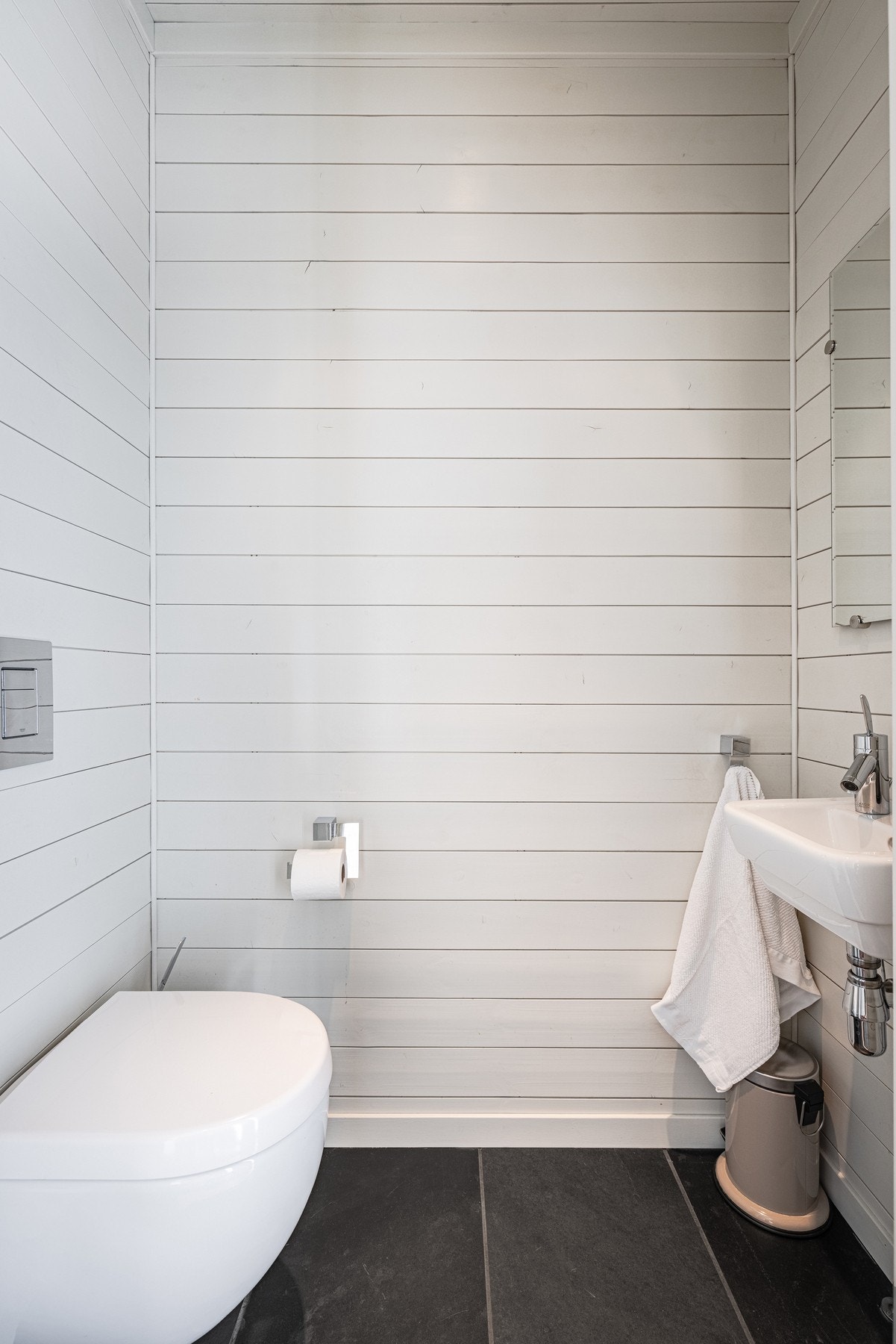 Separat wc i 1.etasje. Galleribilde